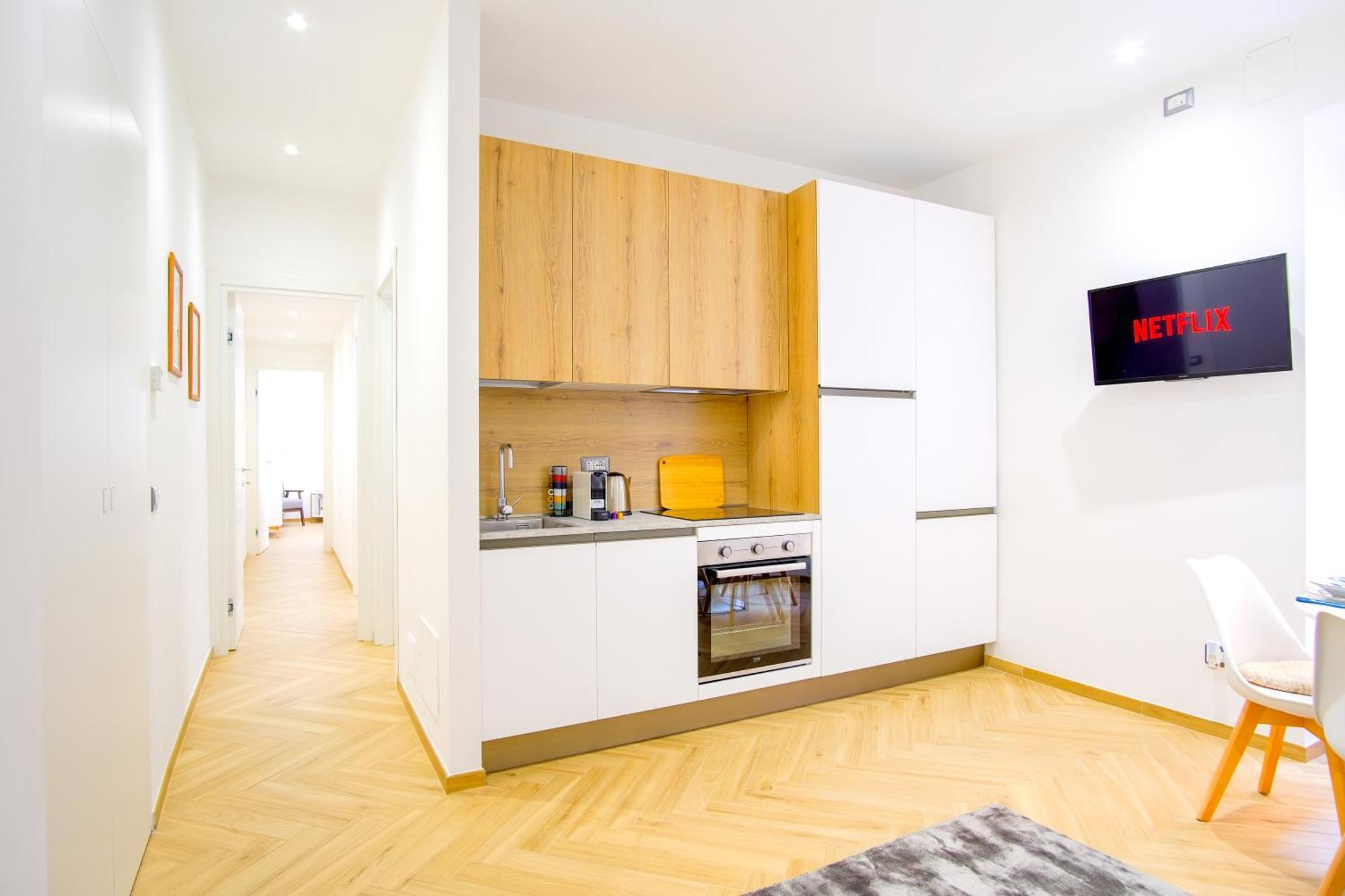 Elegantis Gracchi - Your Chic Retreat In - Vatican Area Apartamento *